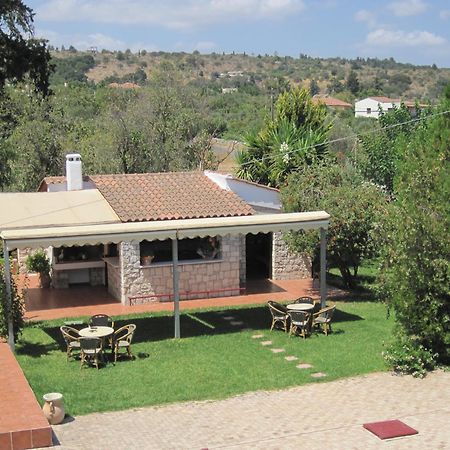 Vamos Palace Apartments Bagian luar foto