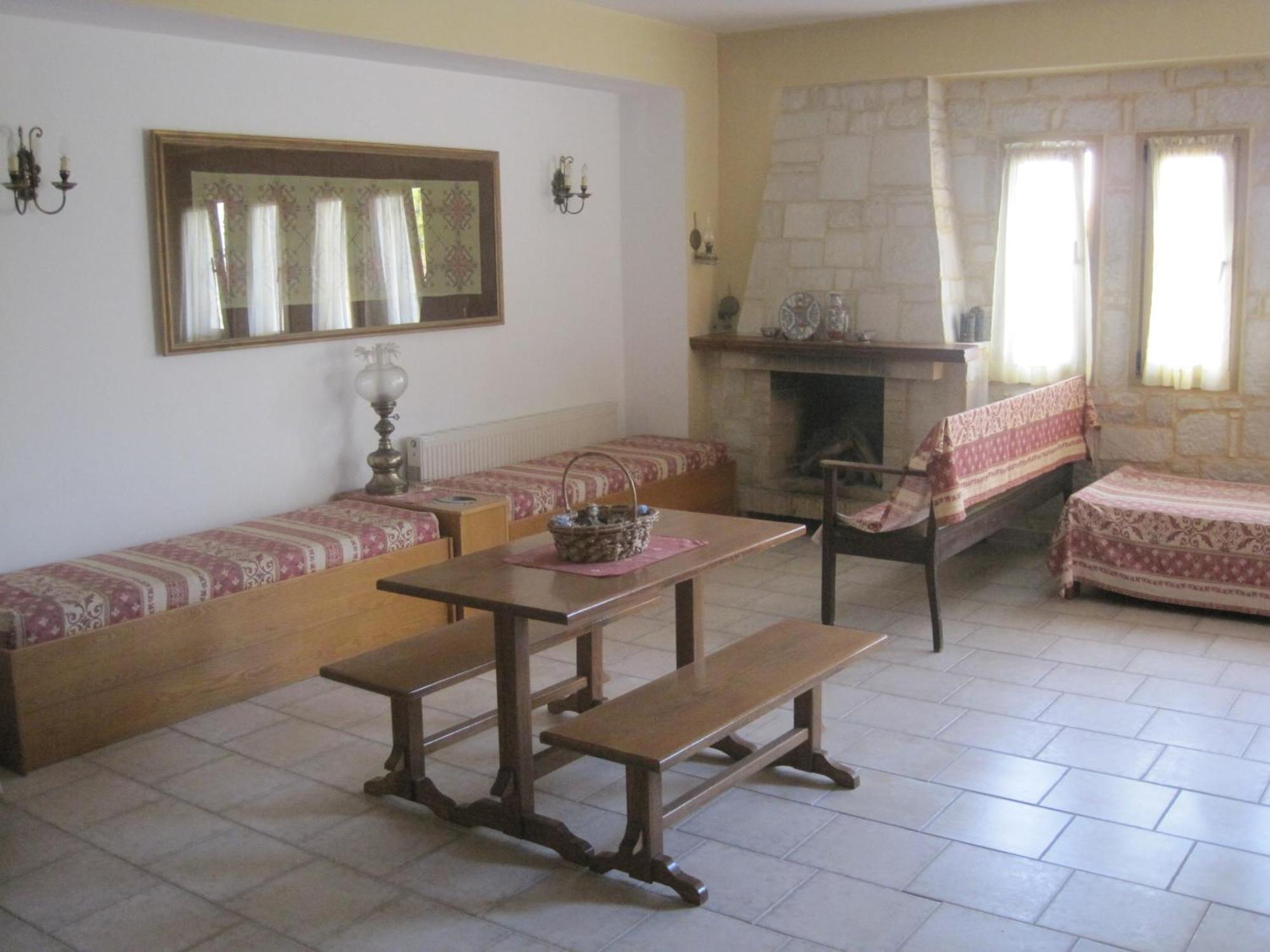 Vamos Palace Apartments Bagian luar foto