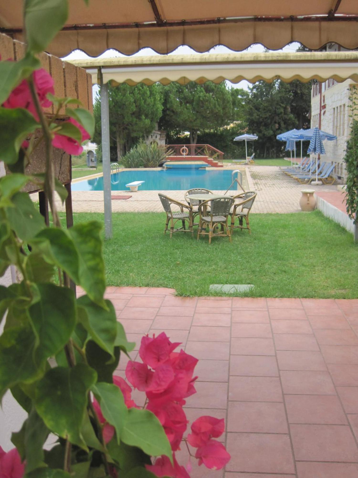 Vamos Palace Apartments Bagian luar foto