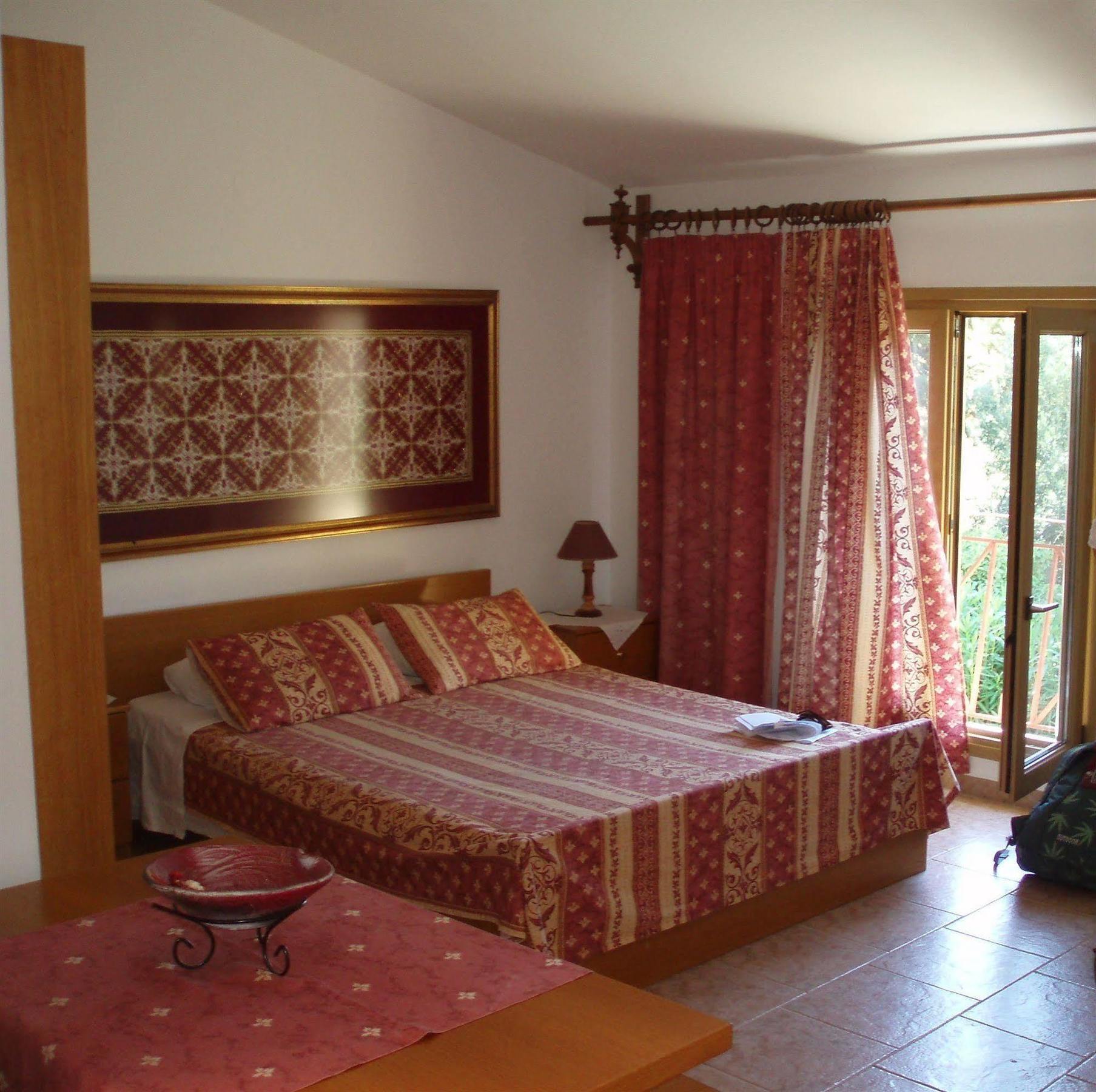 Vamos Palace Apartments Bagian luar foto